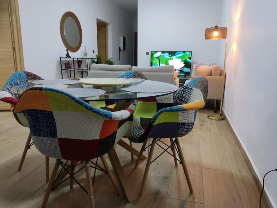 Superbe Appartement Avec Parking Gratuit Et Garde 达喀尔 外观 照片