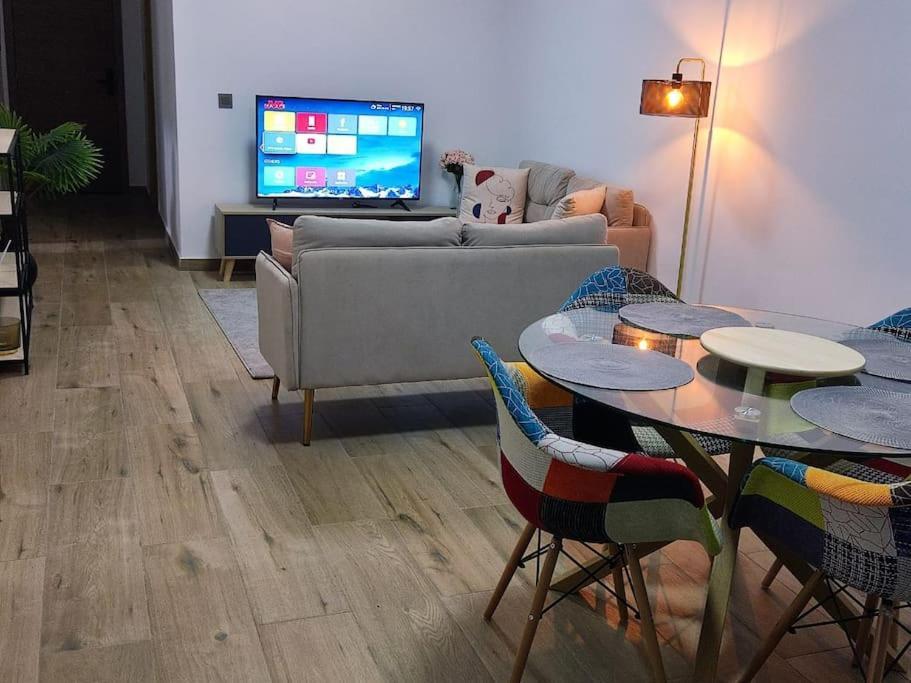 Superbe Appartement Avec Parking Gratuit Et Garde 达喀尔 外观 照片